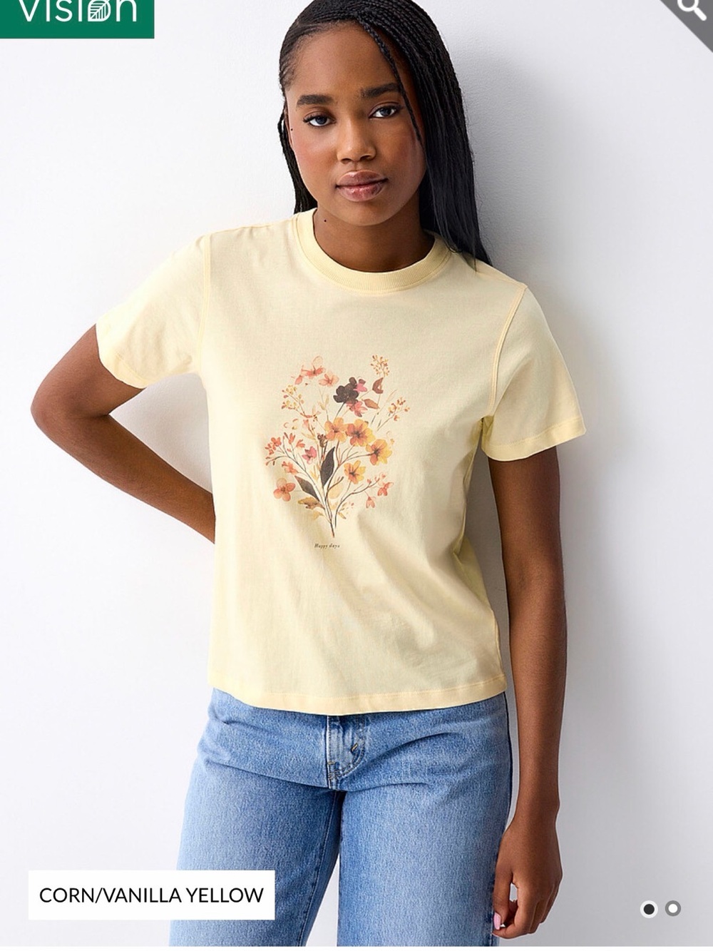 twik Women’s Corn/Vanilla Yellow Floral Graphic Tee